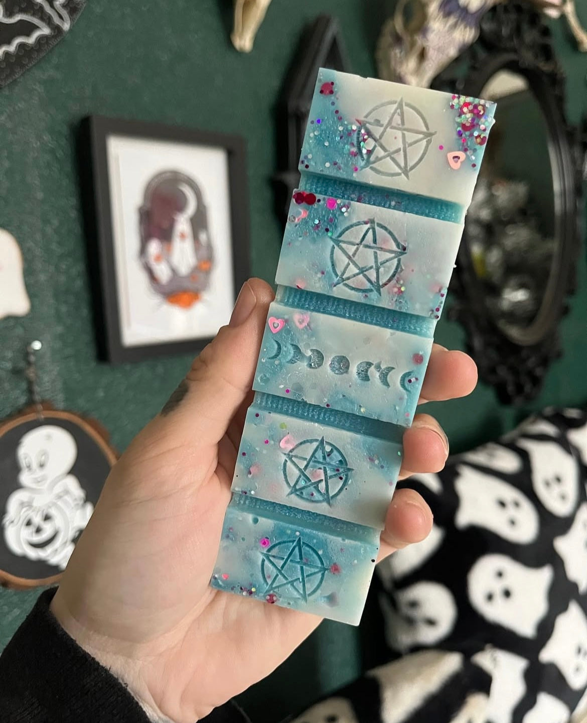 Winter Solstice Blossoms Scented Snap Bar